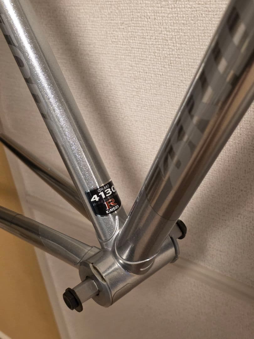 ブリヂストン ピストフレーム njs