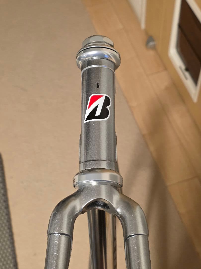 ブリヂストン ピストフレーム njs