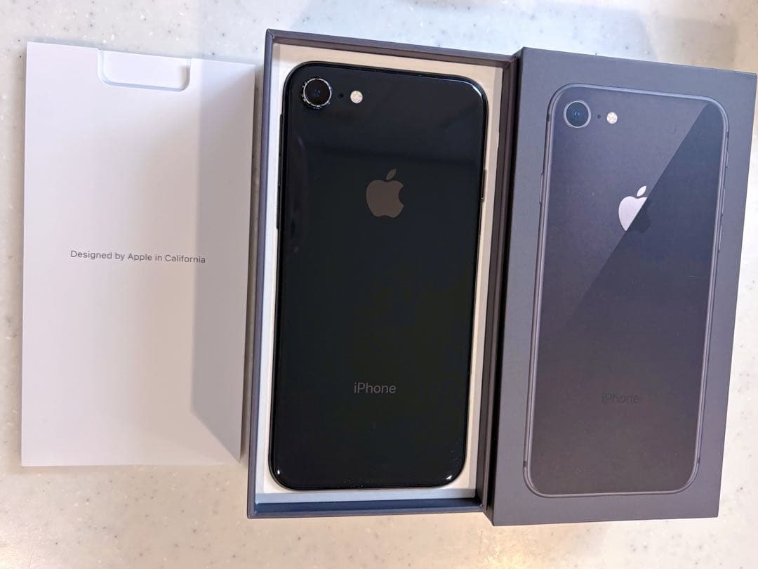 iPhone8 64GB スペースグレー SIMフリー