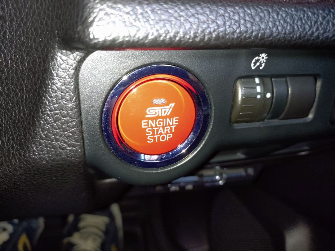 スバル STI プッシュエンジンスイッチ ST83031ST041