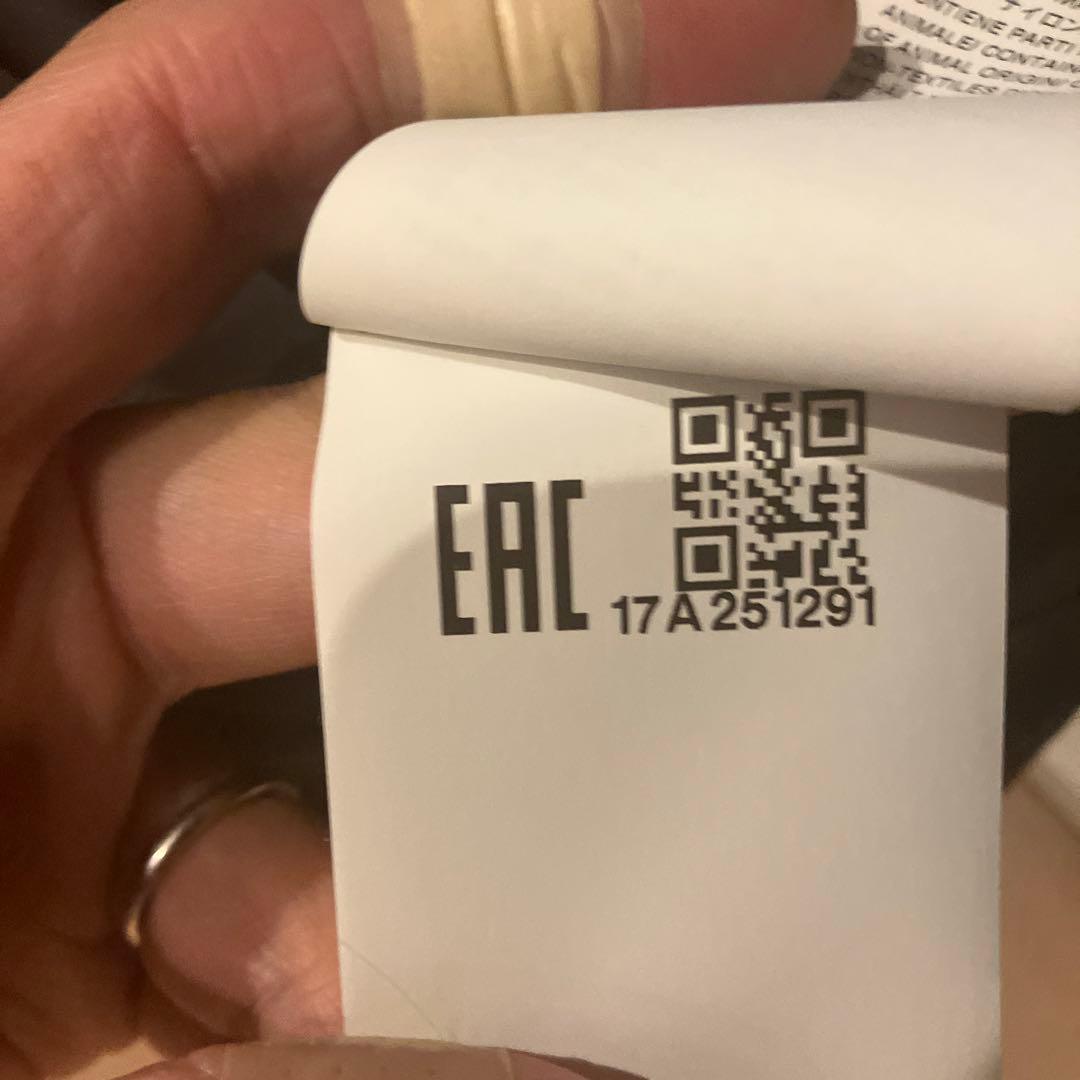 TATRAS フード付き ブラック ダウンベス