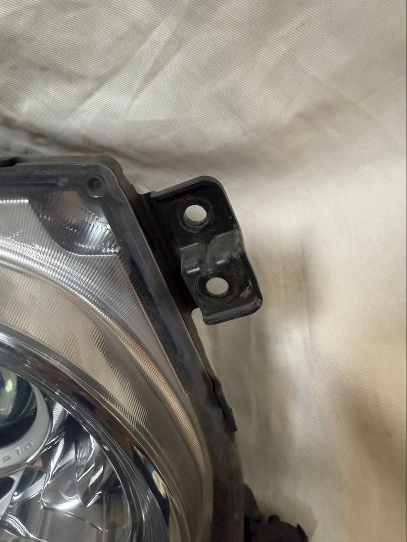 スズキ　アルトラパン　右ヘッドライト