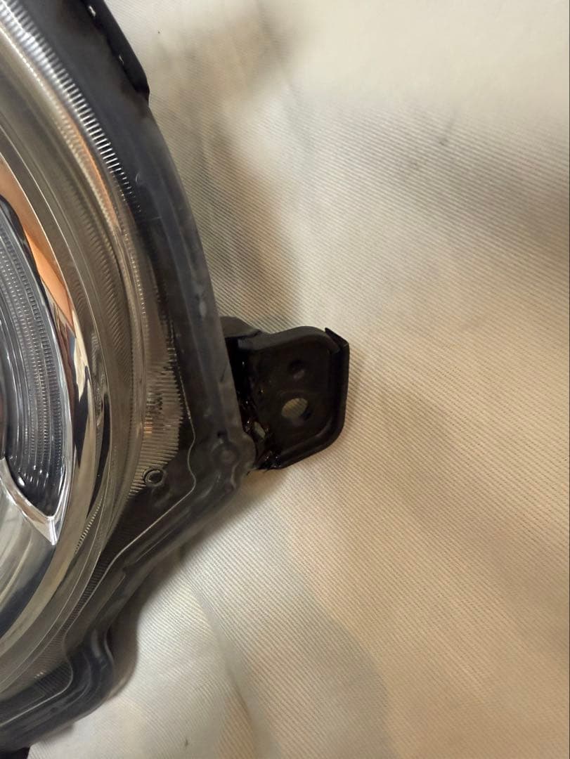 スズキ　アルトラパン　右ヘッドライト