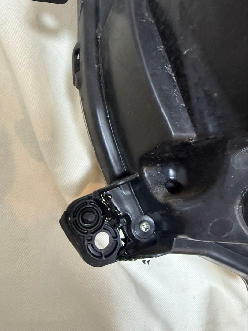 スズキ　アルトラパン　右ヘッドライト