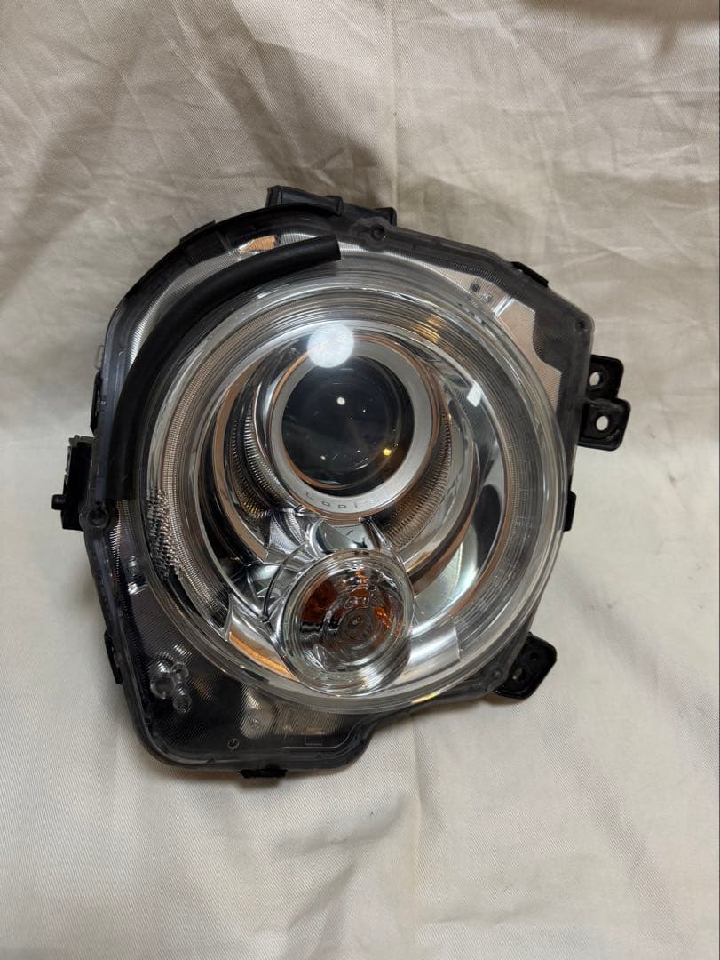 スズキ　アルトラパン　右ヘッドライト
