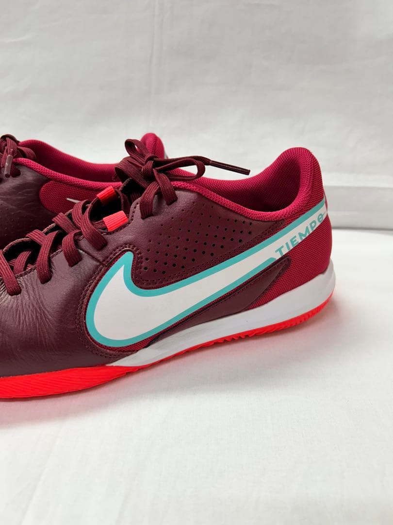 ☆【美品】NIKE TIEMPO フットサルシューズ サイズ 25.5cm