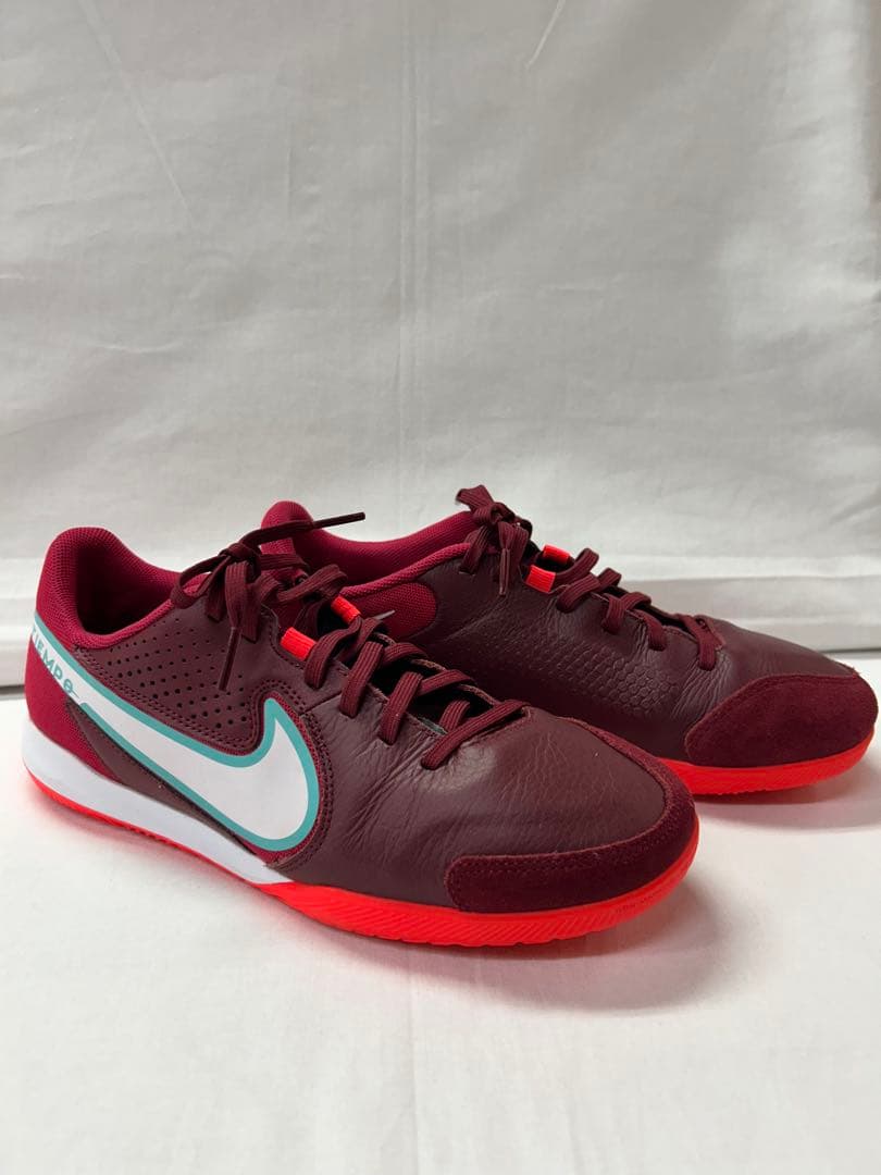 ☆【美品】NIKE TIEMPO フットサルシューズ サイズ 25.5cm