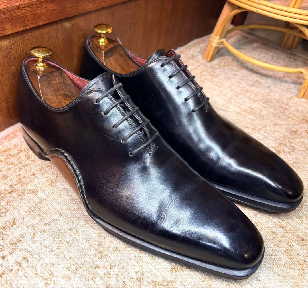 美品　MAGNANNI ホールカット　オパンケ　EU39 黒　本革