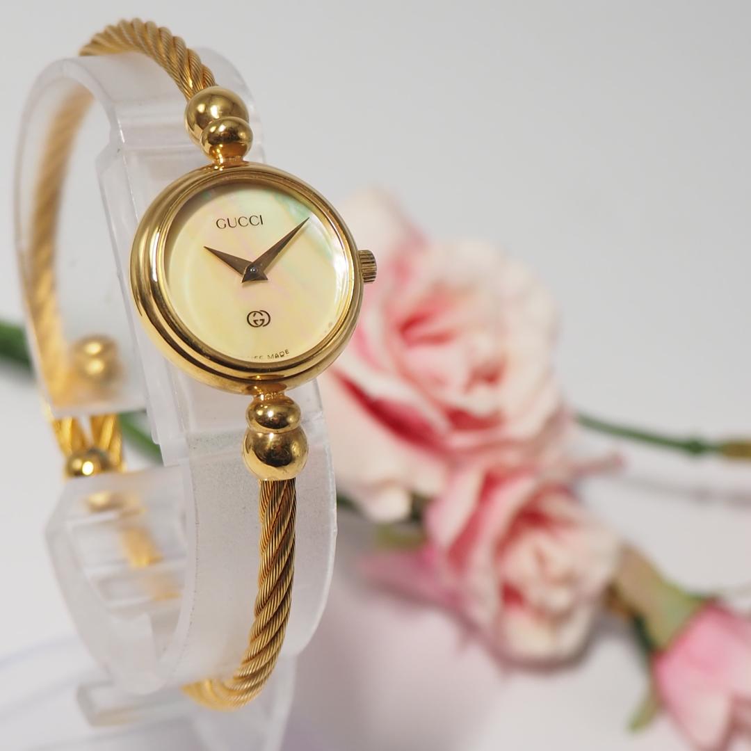 美品 グッチ GUCCI バングルウォッチ 2700L シェル 腕時計 H460
