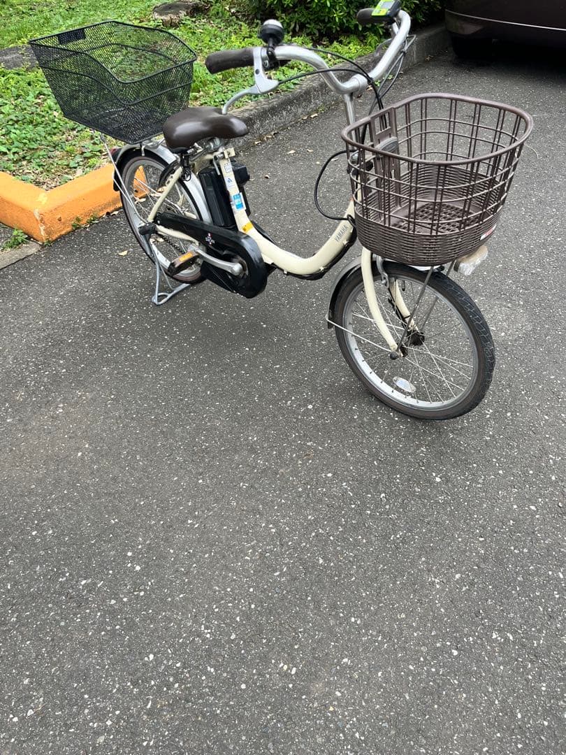 電動アシスト自転車 クリーム色 20インチ　高齢者オススメ