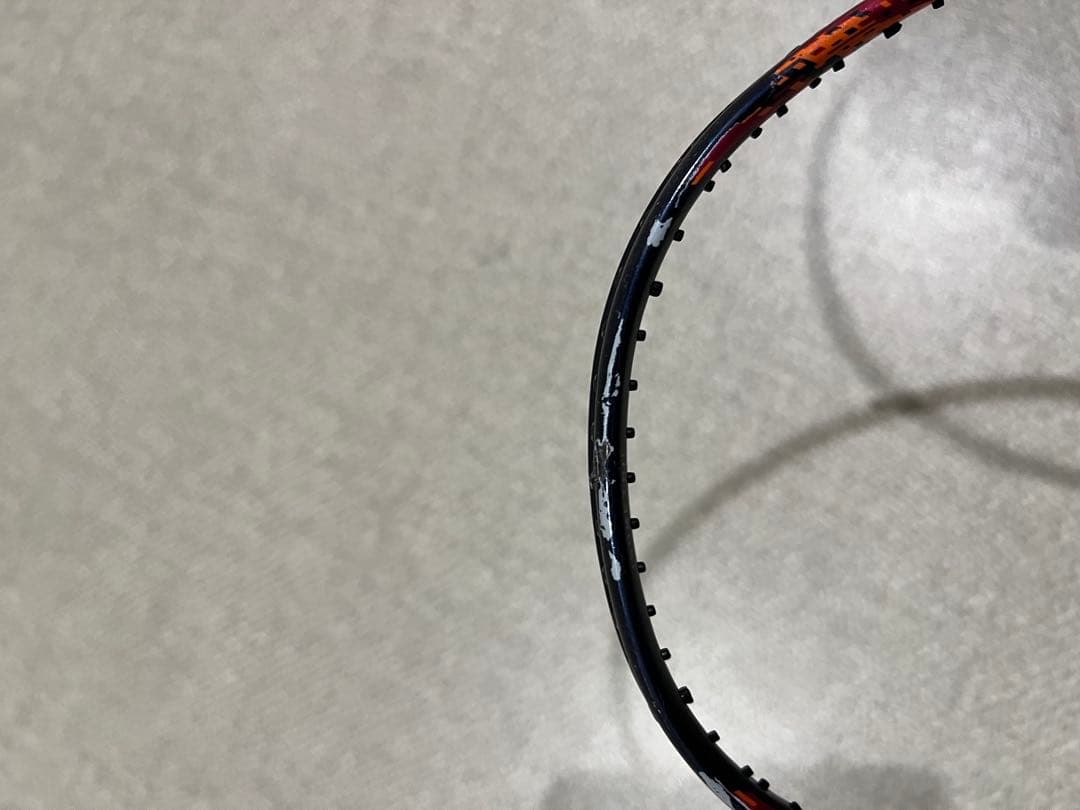 ラケット4本ヒビあり1本ヒビなし