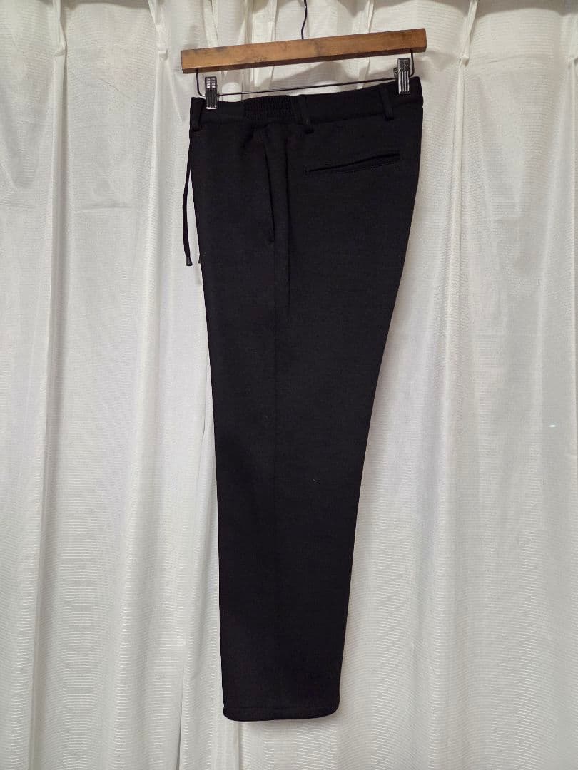 【美品】ジャブスアルキヴィオ　MASACCIO　トロジャージー　黒　46　秋冬