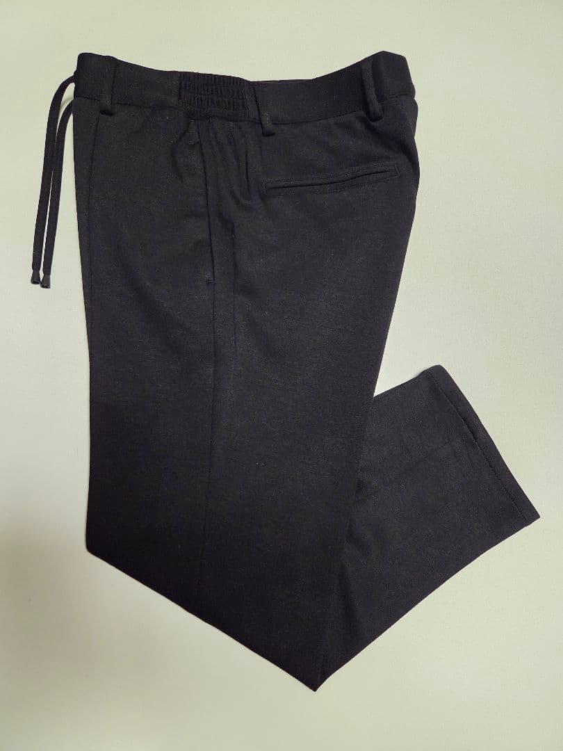 【美品】ジャブスアルキヴィオ　MASACCIO　トロジャージー　黒　46　秋冬