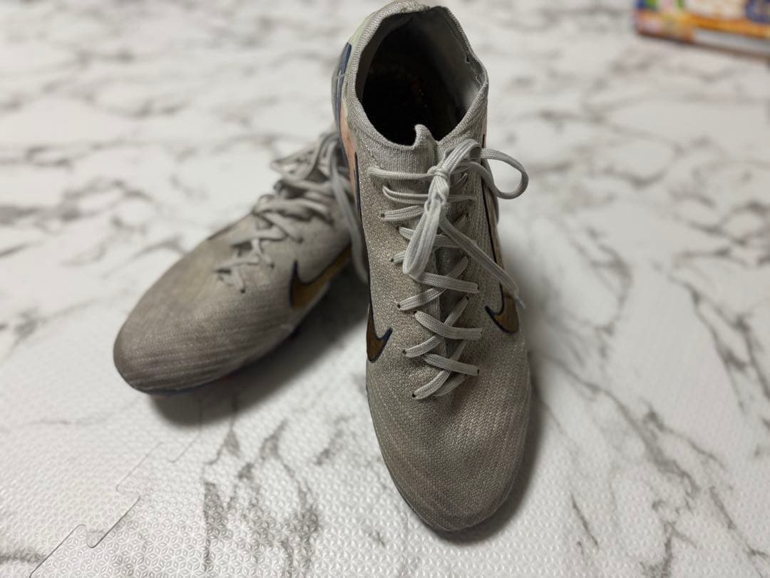 マーキュリアル16