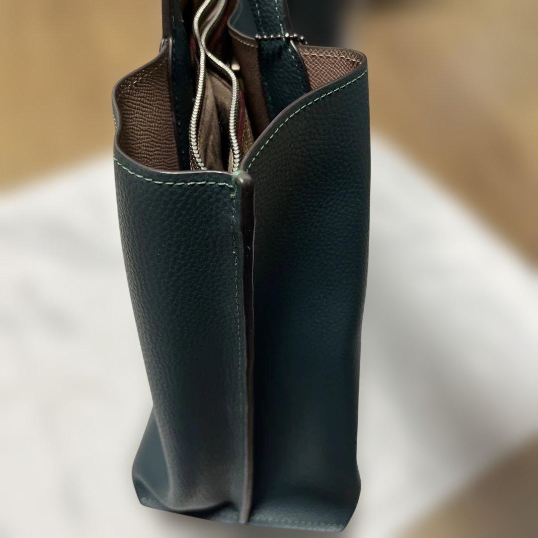 COACH ウィロウ トート ウィズ シグネチャー キャンバス インテリア