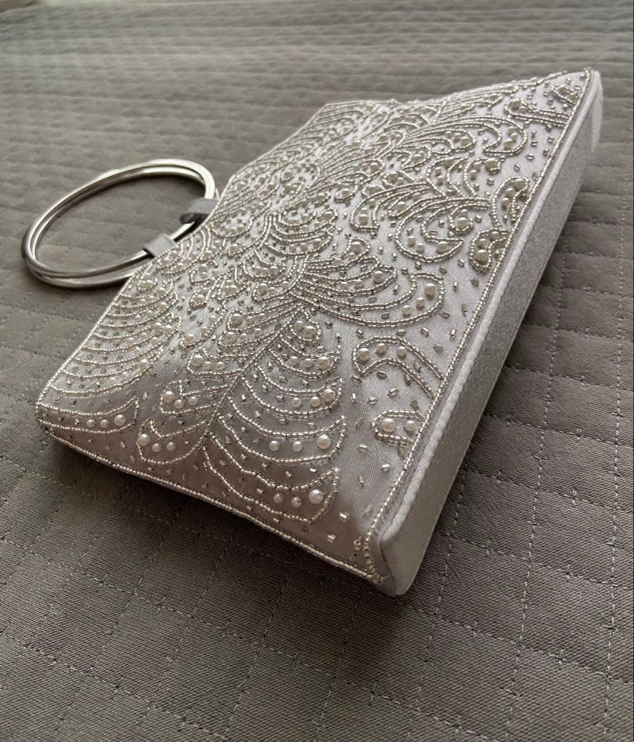 AIMER　エメ　フォーマルバッグ　パーティバッグ　　結婚式　シルバー