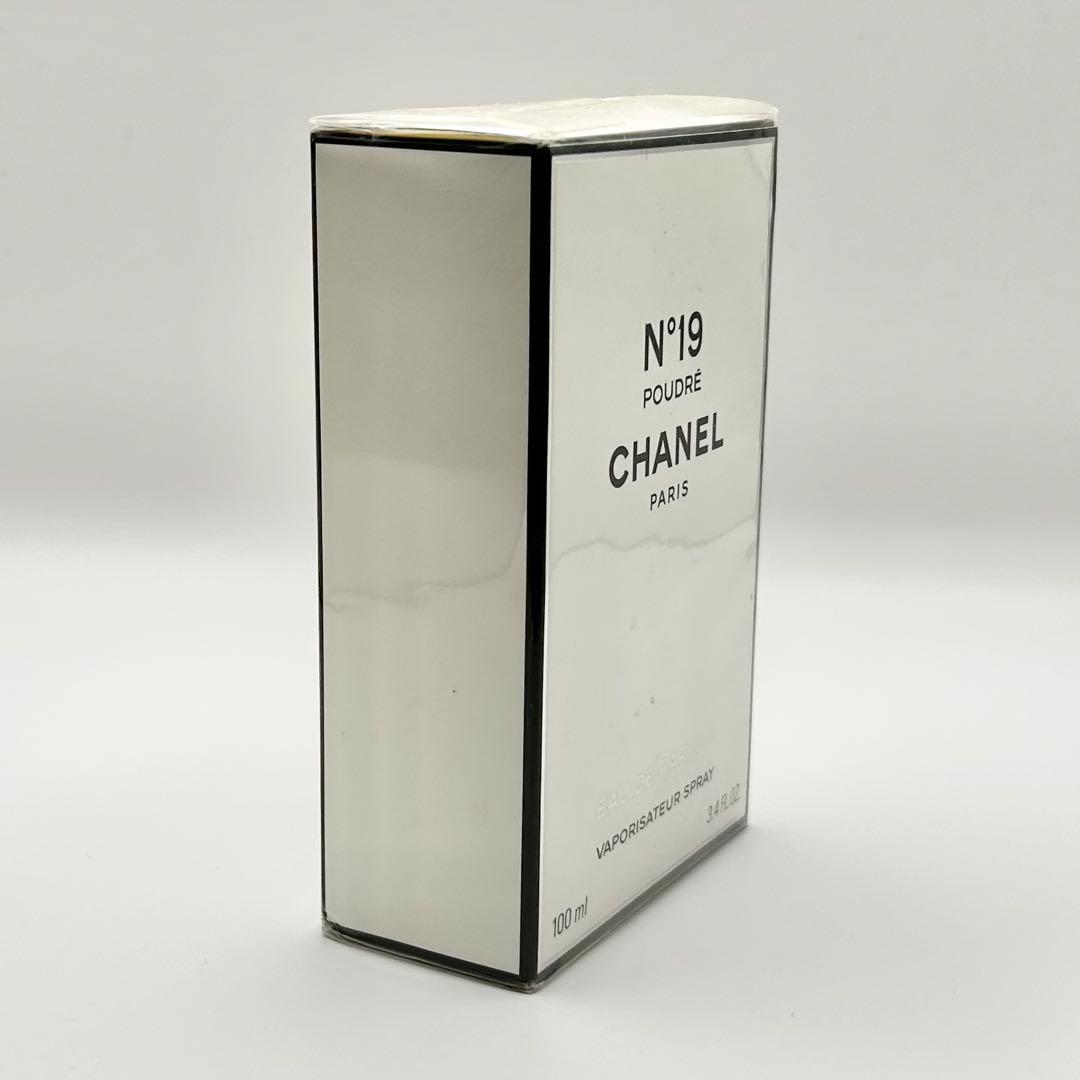 CHANEL N°19 Poudré Eau de Parfum 100ml