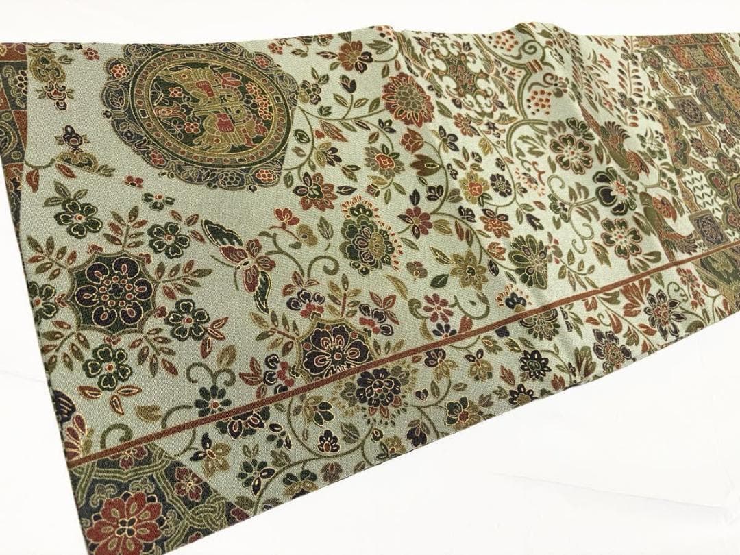 C 美品 唐草唐花 華文 更紗 山葵色系 縮緬 正絹 六通 名古屋帯 カジュアル