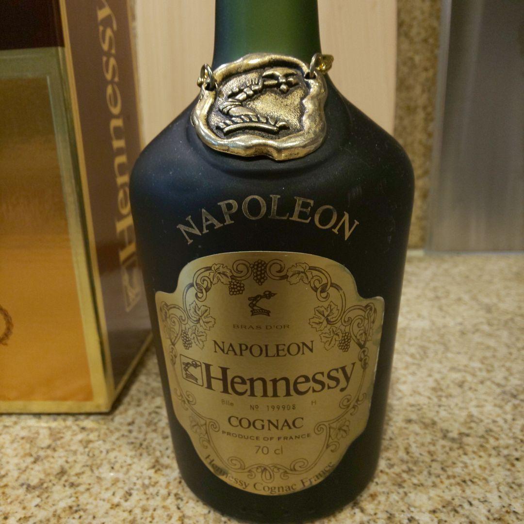 ヘネシーナポレオン 貴重ブラスドール 古酒、700ml未開栓