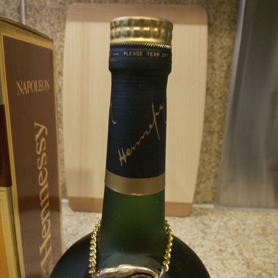 ヘネシーナポレオン 貴重ブラスドール 古酒、700ml未開栓