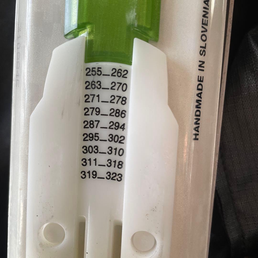 スキー板 エラン　軽量型　146センチ　グリーン ホワイト ビンディングつき