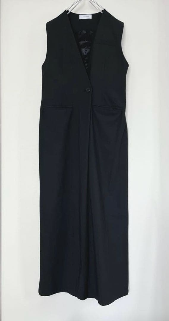 アダムエロペ ADAM ET ROPÉ ロンパース 黒 23SS オールインワン