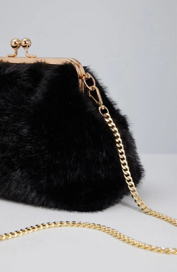 Max Mara ブラックファー ショルダーバッグ（新品）