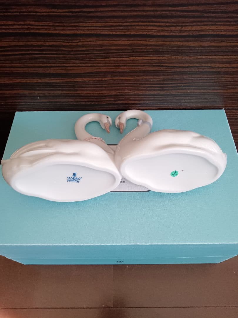 Lladro白鳥のペア 陶器「エンドレス・ラブ」　とても綺麗なお品です