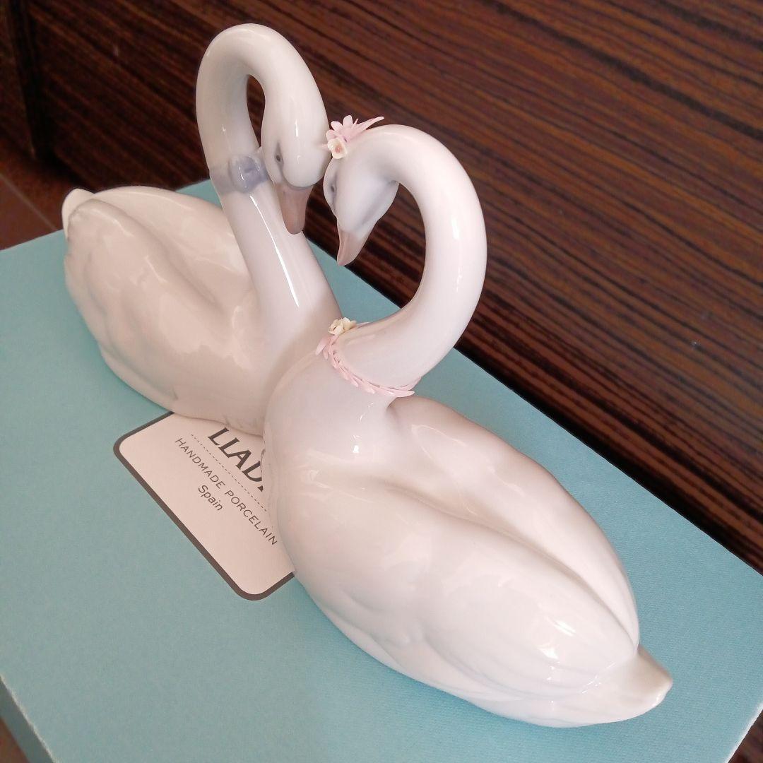Lladro白鳥のペア 陶器「エンドレス・ラブ」　とても綺麗なお品です
