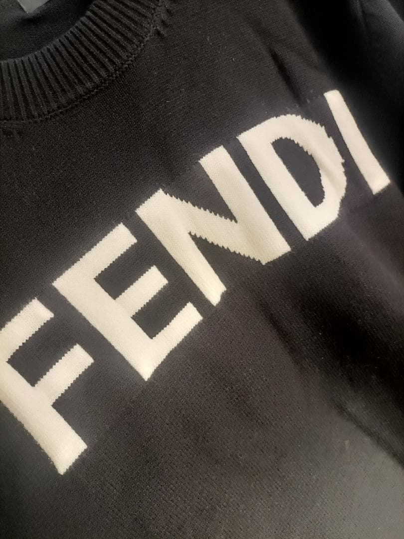 黒/Sサイズ◆フェンディ  メンズニット FENDI 長袖セーター