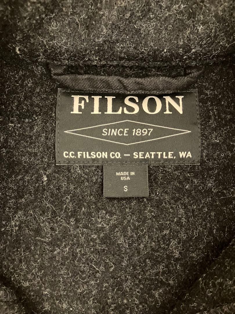 【値下げ中‼︎】FILSON マッキーノクルーザー(シングル) チャコール