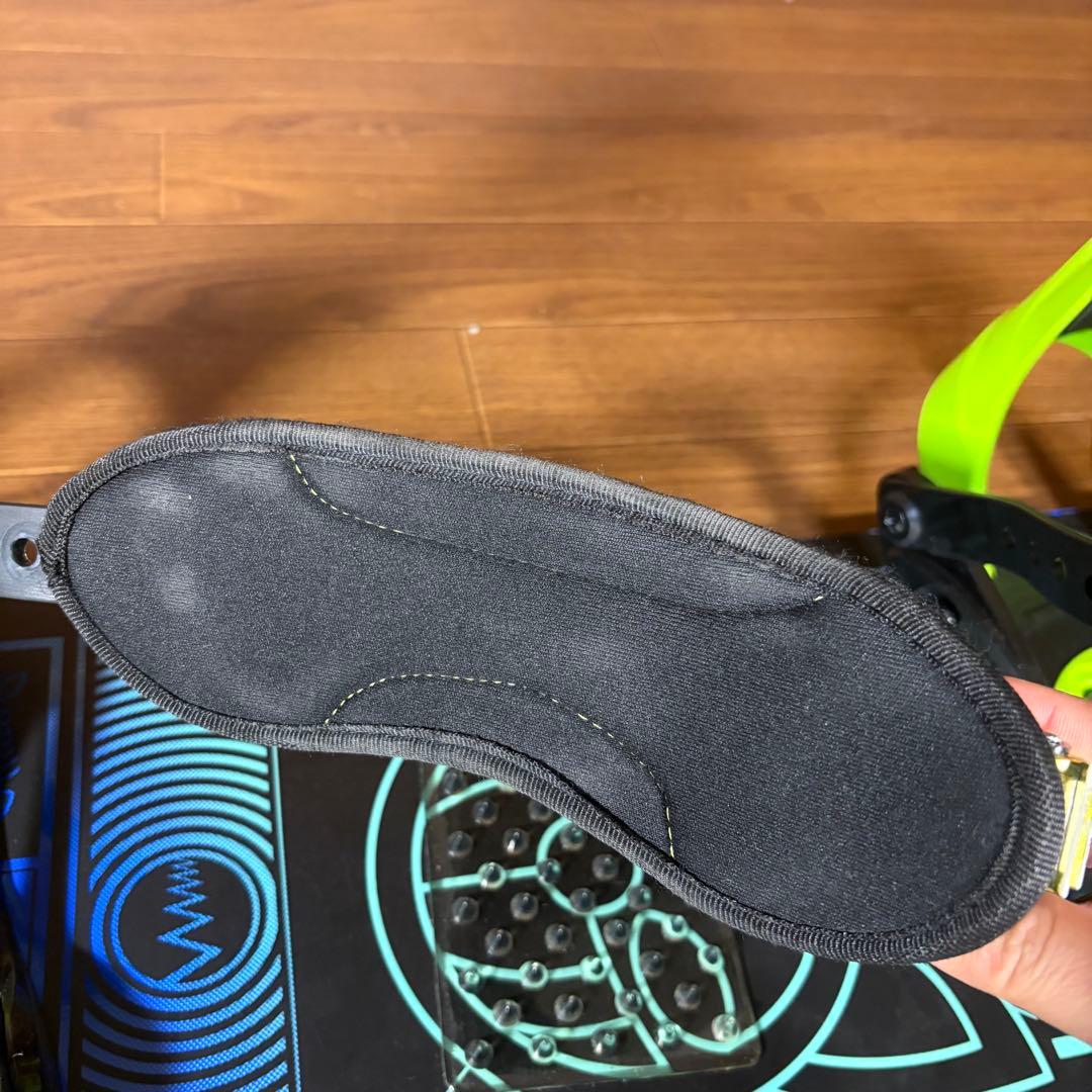 美品 22-23 Salomon スノーボード GRAIL 125 子供 キッズ