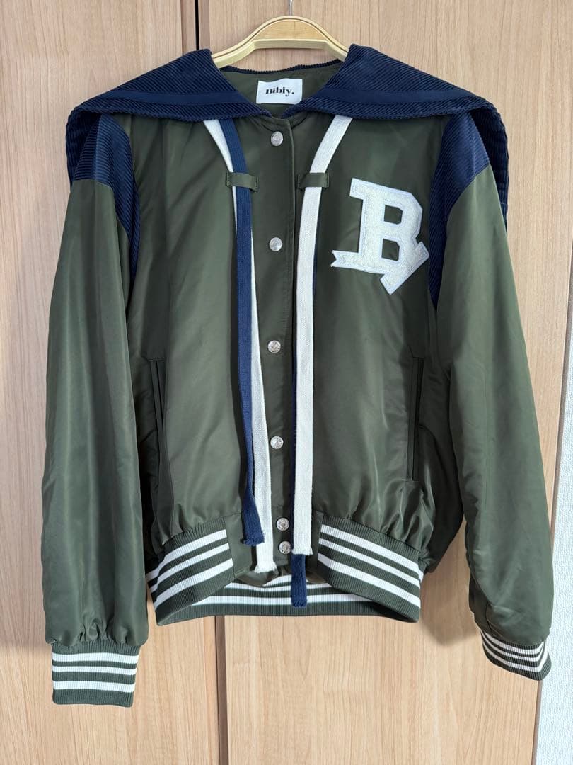 Maison Bibiy フード付きスタジャン