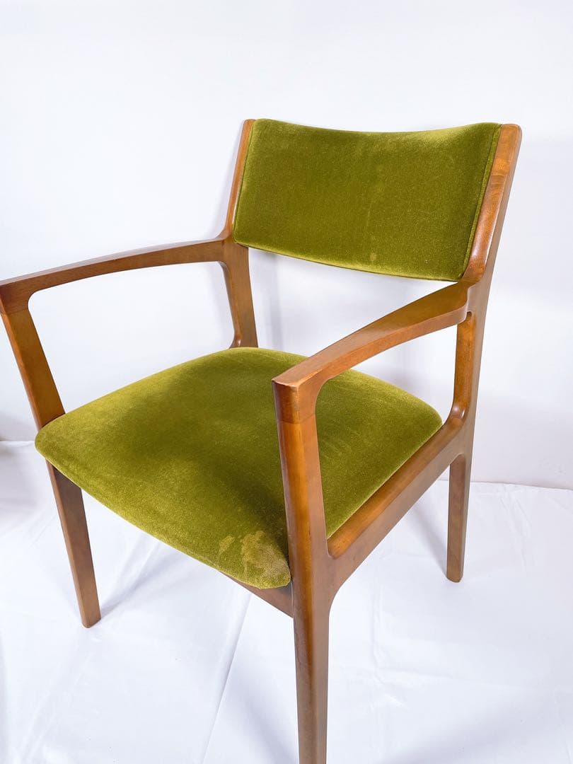 カリモク60+ ダイニングチェア アームチェア モケットグリーン