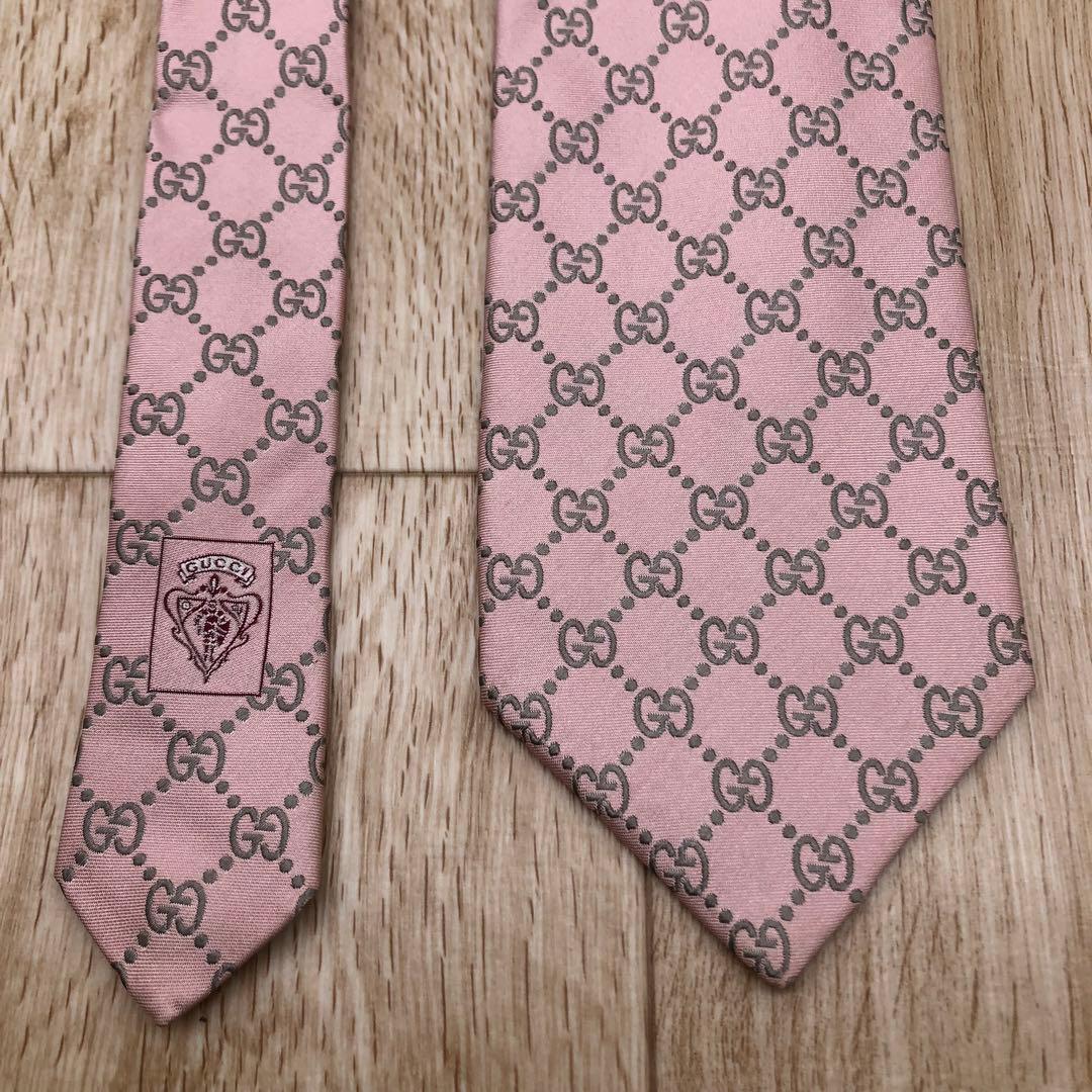 ✨極美品✨GUCCI ネクタイ GGスプリーム ピンク シルク100%