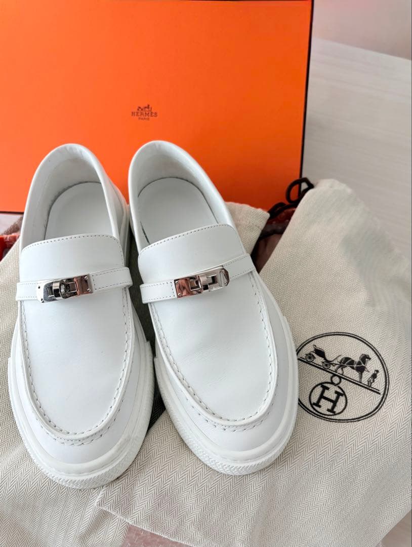 36.5 HERMES ホワイトレザー ローファー モカシン　ケリー　金具