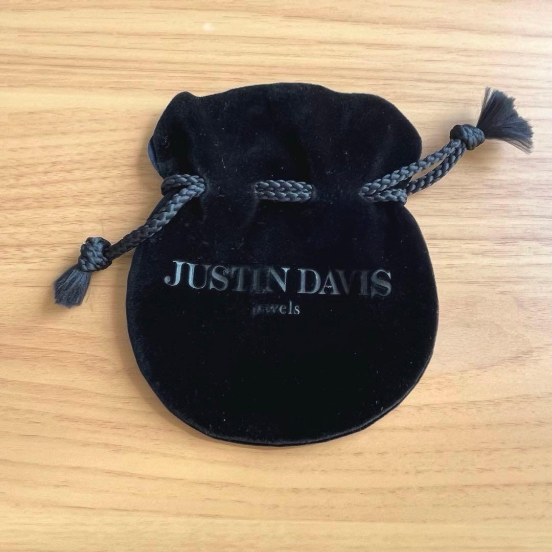Justin Davis ピアス