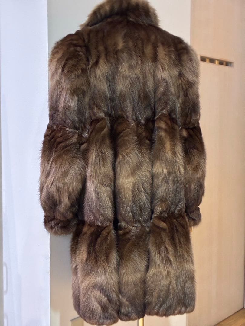 新春　プライス❣️ ロシアン　セーブル　　デザイン　コート《貂皮　毛皮　大衣》