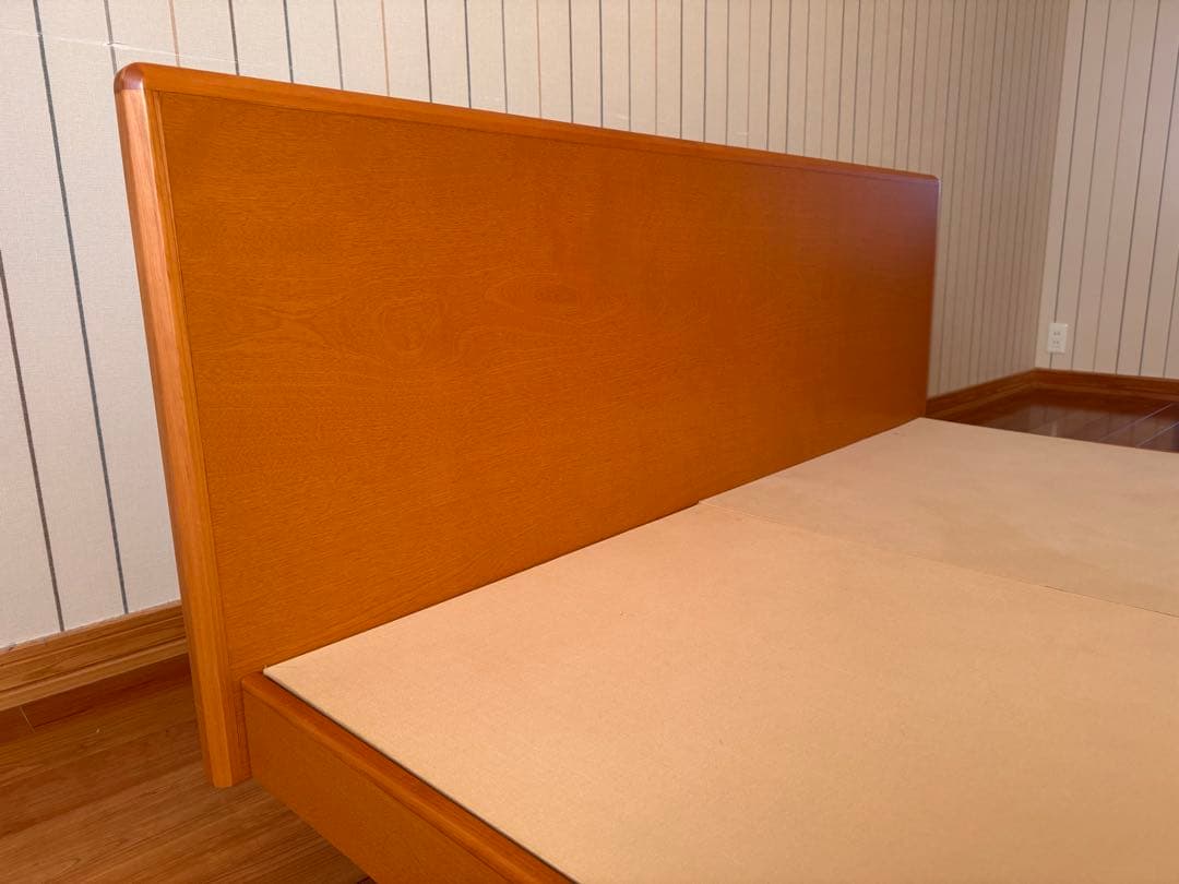 ナチュラル木製セミダブルベッドフレーム