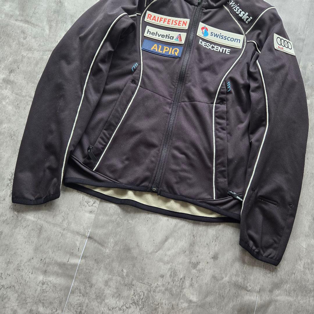 美品 デサント DESCENTE ミドラー swiss ski teamウエア