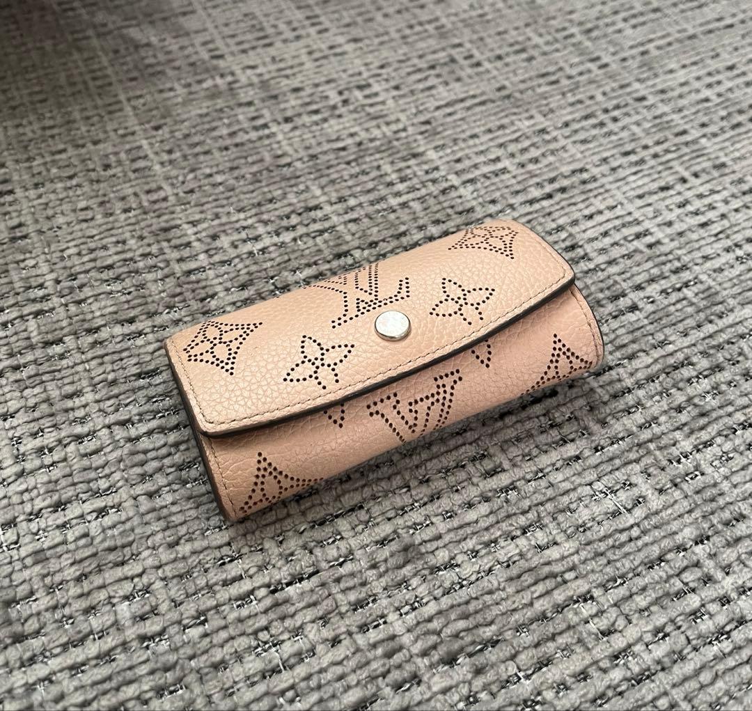 Louis Vuitton マヒナ キーケース　ルイヴィトン