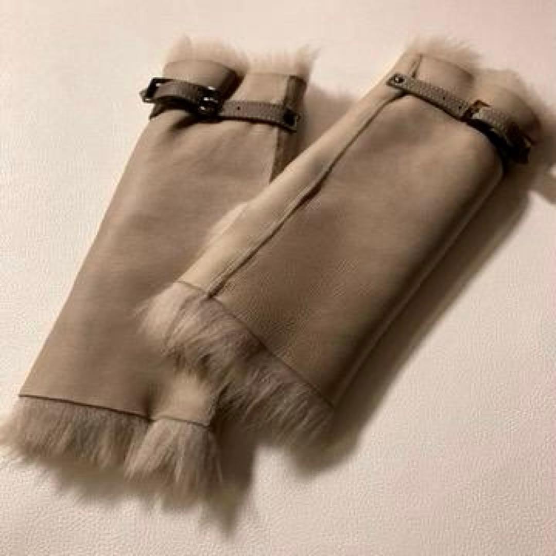 ま*ち様 【未使用級】カールドノヒュー　ラムスキン ムートングローブ アームウォ