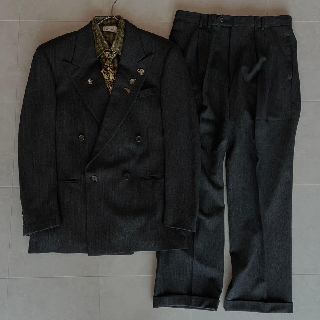 極美品✨豪華５点セット✨イタリア製ダブルスーツVERSACEネクタイ　ピンズ