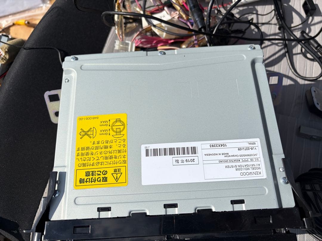 KENWOOD（ケンウッド）製 カーナビ　MDV-D306