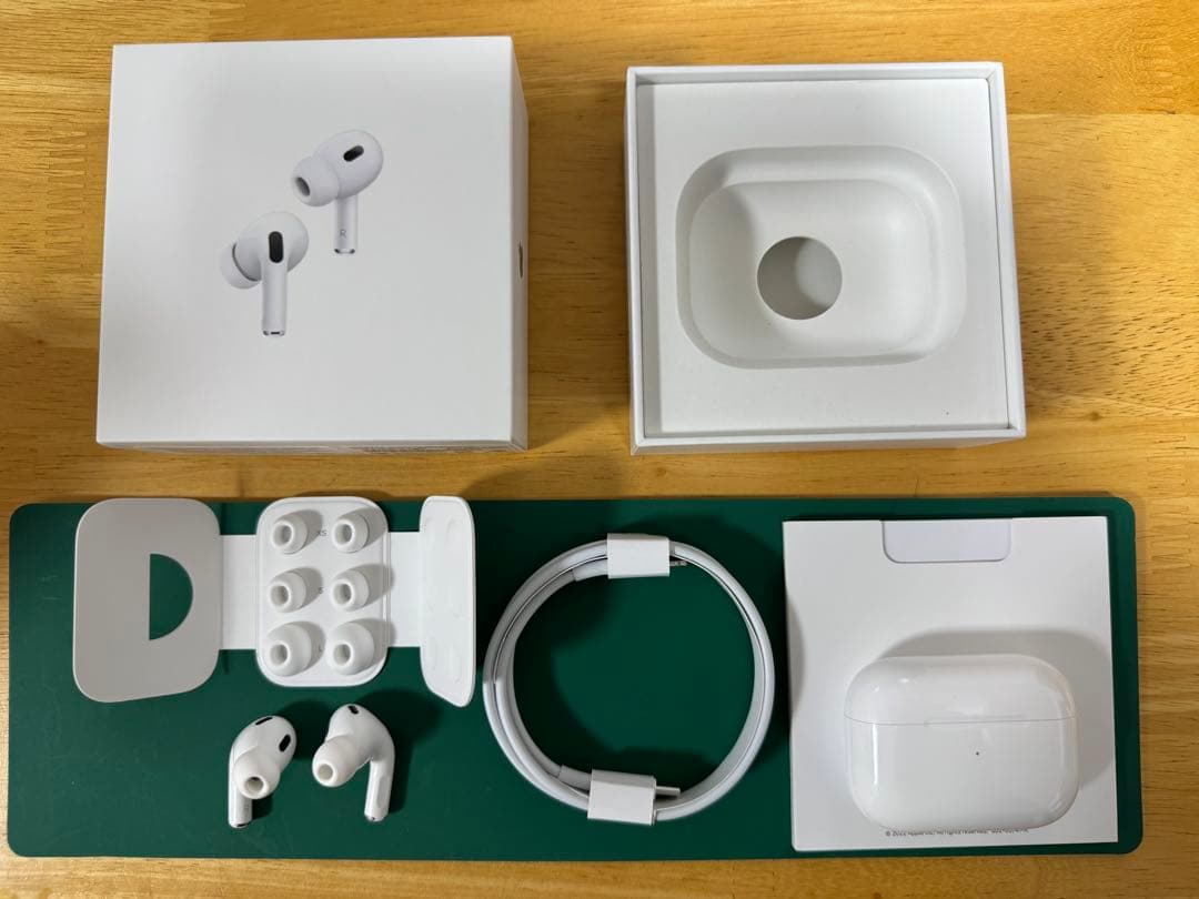 AirPods Pro 2 本体 充電ケース付き Lightningモデル