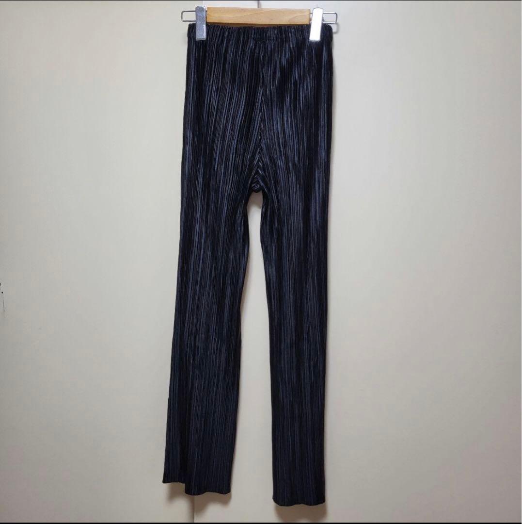 PLEATS PLEASE ISSEY MIYAKE ブラックプリーツパンツ