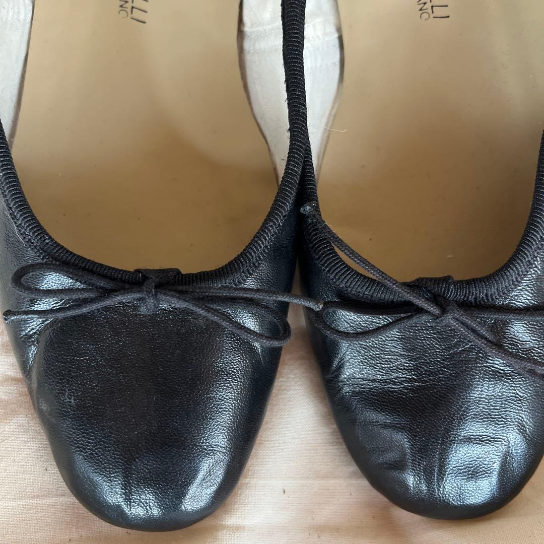 A.P.C. × E.PORSELLI レザーバレエシューズ ブラック フラット