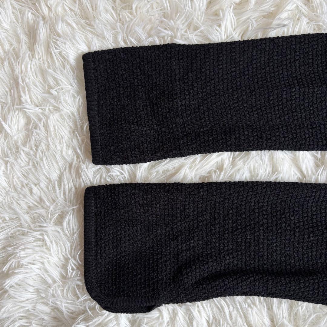 レオナール　テーラードジャケット　花柄　トリム　黒　42 大きいサイズ　金ボタン