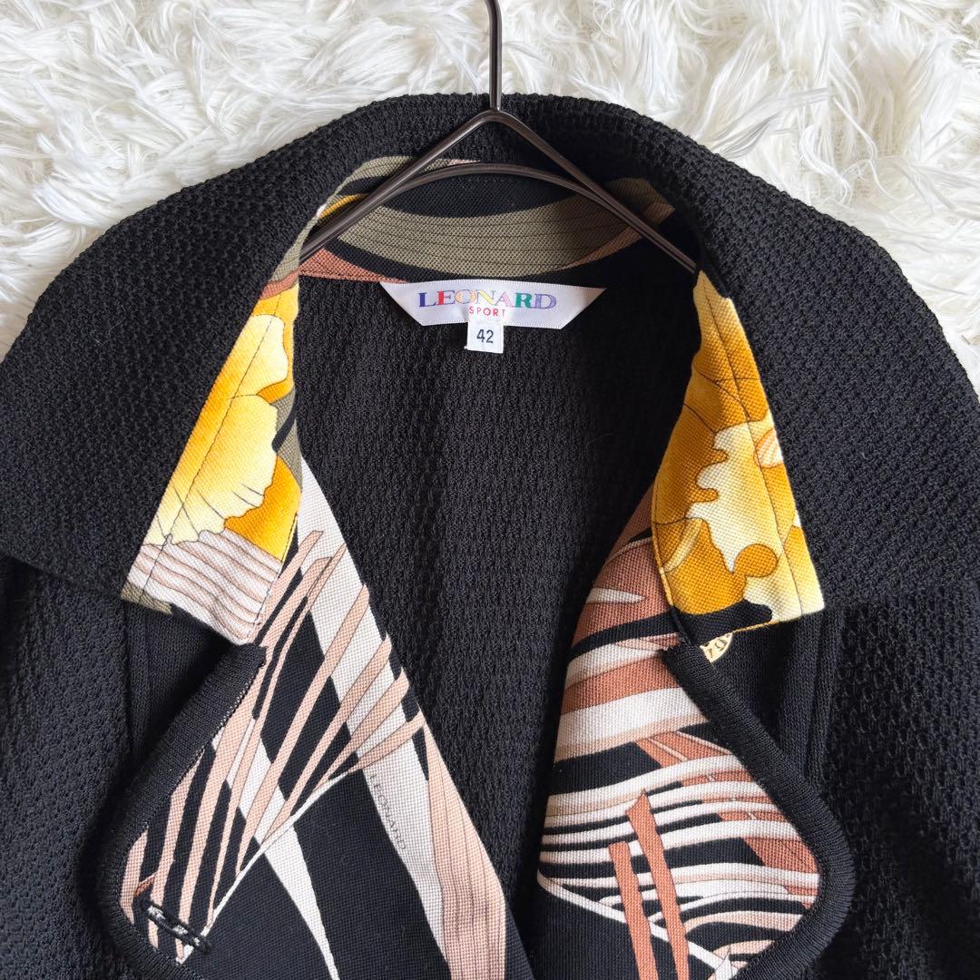 レオナール　テーラードジャケット　花柄　トリム　黒　42 大きいサイズ　金ボタン