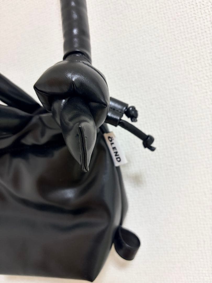 ÖLEND MICRO ONA VEGAN LEATHER ショルダーバッグ